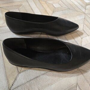 Vince Lex pointed toe flats asymmetrical size 6.5